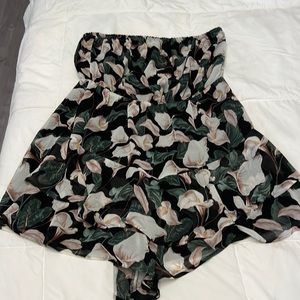 Express. black strapless. skort with floral design looks like a dress,size large